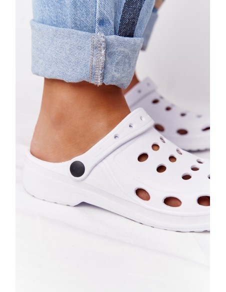 Moteriškos baltos putplasčio šlepetės