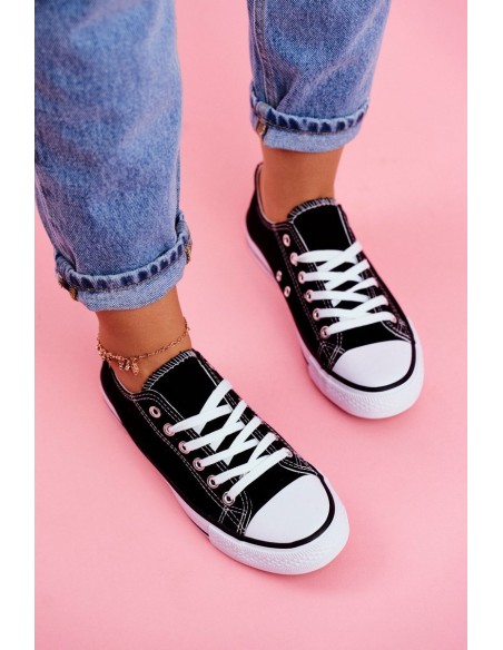 Women's Classic Sneakers Black With White Sole Omerta