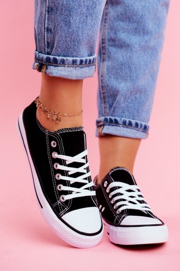 Women's Classic Sneakers Black With White Sole Omerta 2