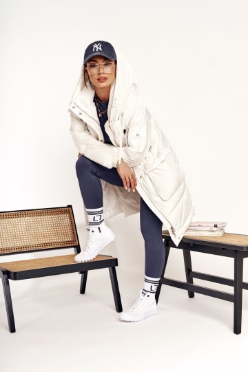 Women's High Sneakers On A Chunky Sole BIG STAR FF274241 White