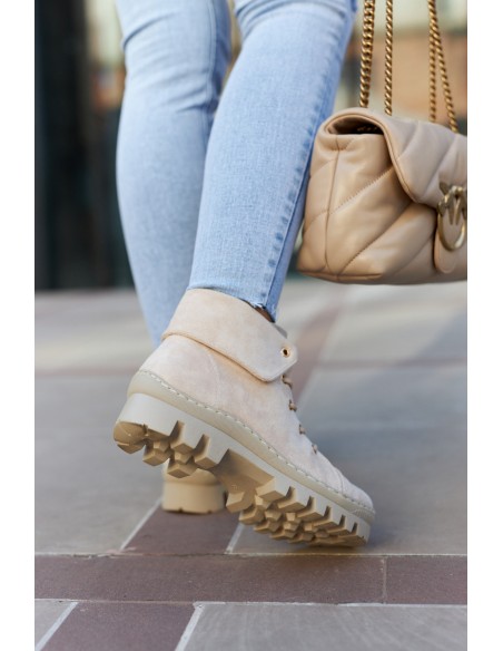 Suede Trapper Boots Tiered Light beige Dalles