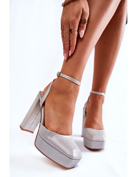 Women's Sandals Glitter On a Heel silver Rosel