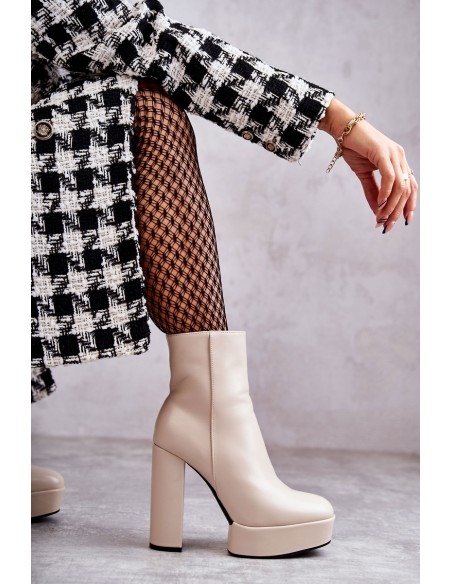 Smooth Leather Booties On A Bar Beige Kaysa