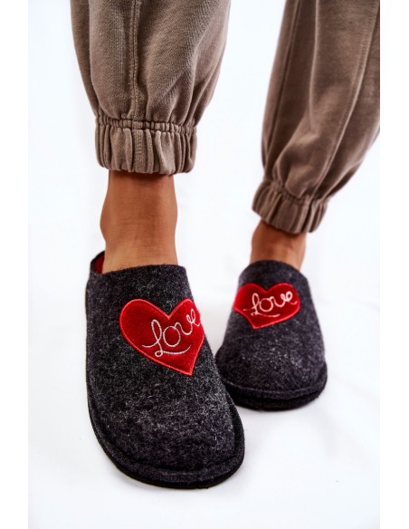 Domestic slippers Big Star KK276019 Black and Red