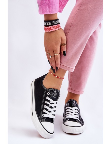 Women's Classic Sneakers Black and White Ecoma