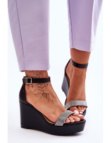 Fashionable Leather Wedge Sandals Black Arwen