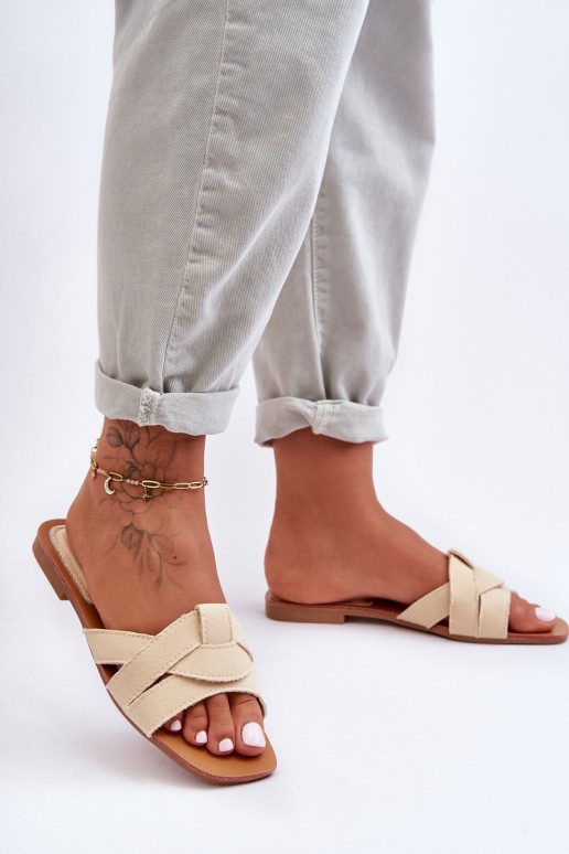 Moteriškos medžiagInės šlepetės smėlio spalvos Aversa