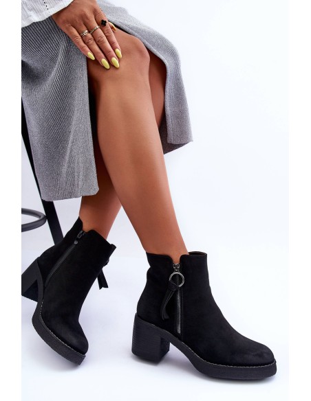 Moteriški klasikiniai batai