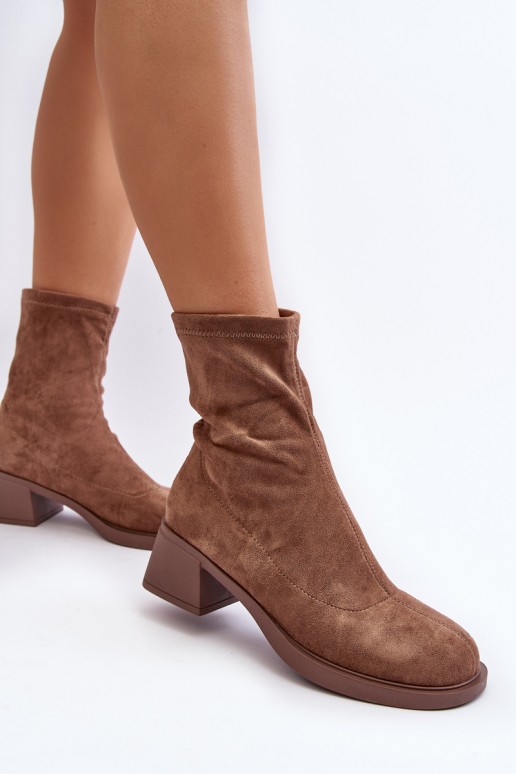 Women's low heeled ankle boots brown Aphroteia