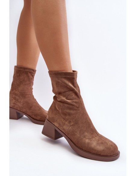 Women's low heeled ankle boots brown Aphroteia