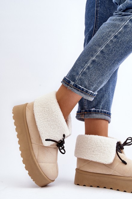Snow boots on platform with fur light beige Olimuka 2