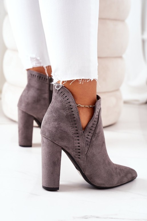 Insulated Boots On A Block Heel Grey Sally