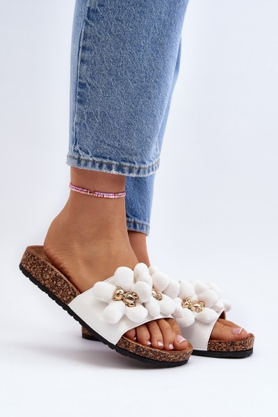 Moteriški balti sandalai