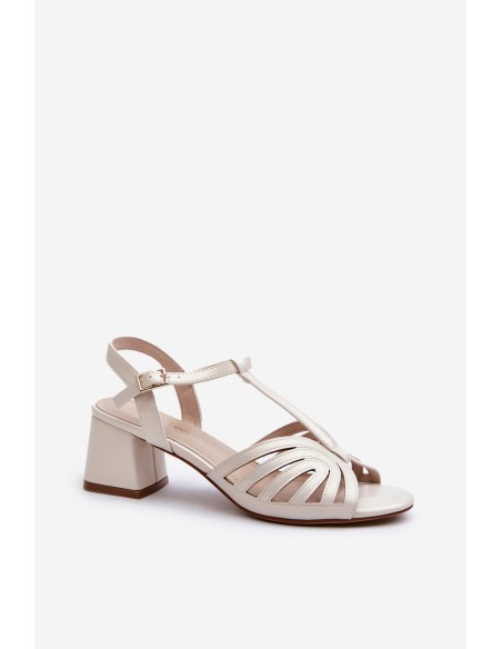 Moteriški aukštakulniai sandalai