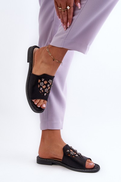 Blizgios moteriškos basutės