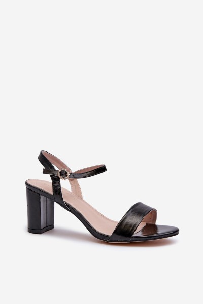 Black Sandals with Heel Glindra 2