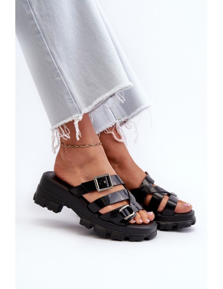 Moteriškos sandalai žemu kulnu