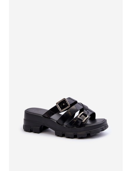 Moteriškos sandalai žemu kulnu