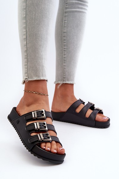 Moteriškos šlepetės