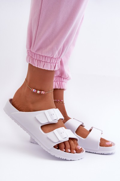 Moteriškos putplasčio šlepetės su sagtimis Balta Luciene