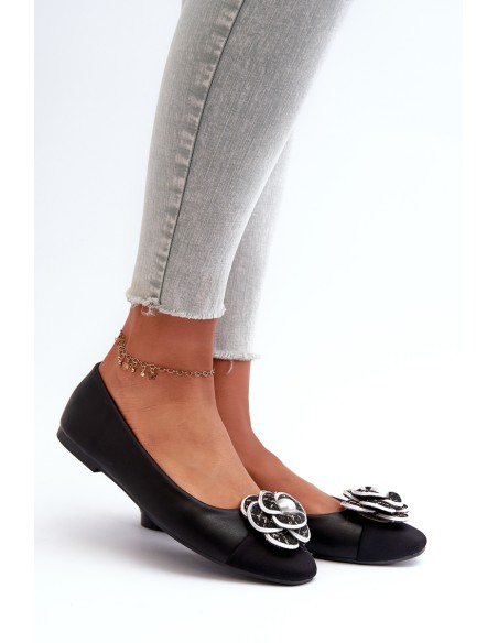 Women's Eco Leather Ballerina Flats with Decorative Detail Black Divinella