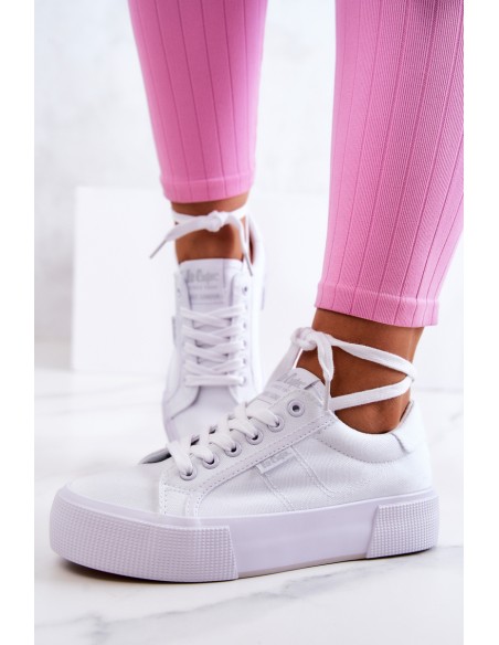 Sneakers On A Platform Lee Cooper LCW-22-31-0884L White