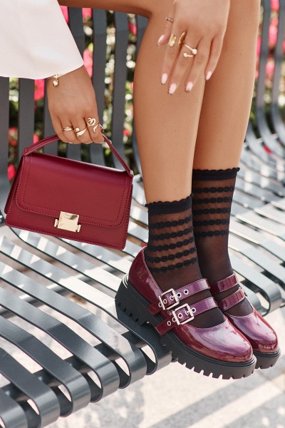 Moteriški lakuoti brogai su petnešėlėmis Burgundy Terione