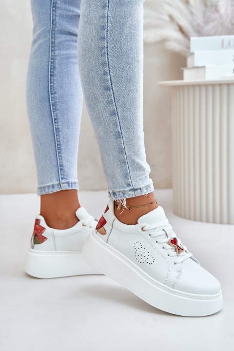 Women's Leather Sneakers On Platform With Pendant And Decorative Flower 89100 White