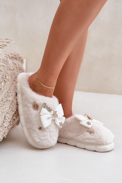 Furry Slippers With Bow And Pins White Annalira