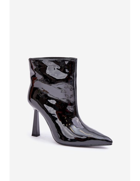 Patented Pointed Slip-On Boots Black Seliri