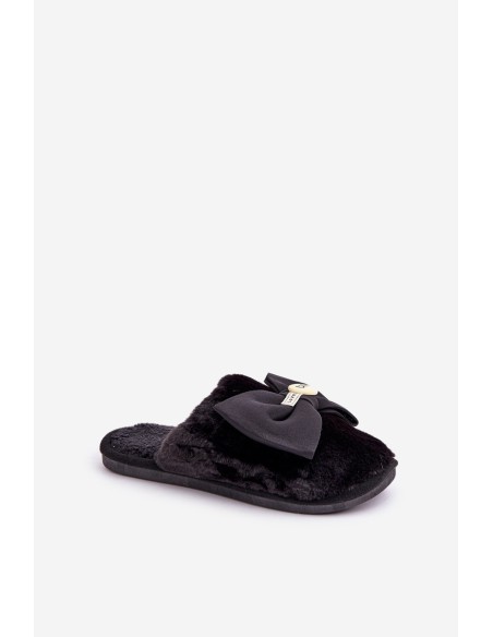 Furry Slippers With A Small Brooch Black Primaria