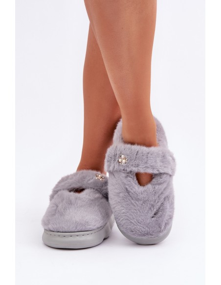 Furry Slippers With A Small Brooch Gray Primaria