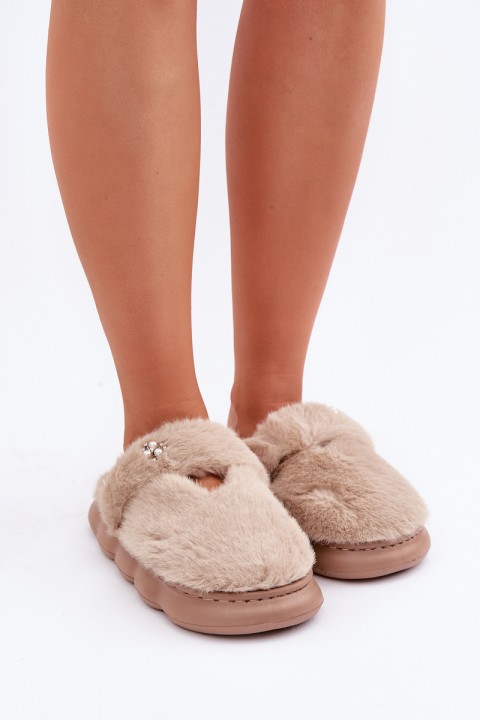 Furry Slippers With A Small Brooch Dark Beige Primaria