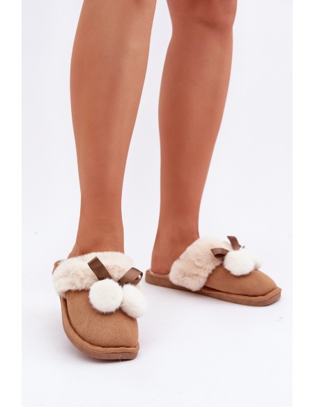 Moteriškos šlepetės su kailiuku Nartani