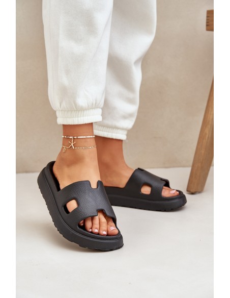 Foam Slippers With Cutouts Black Neladith