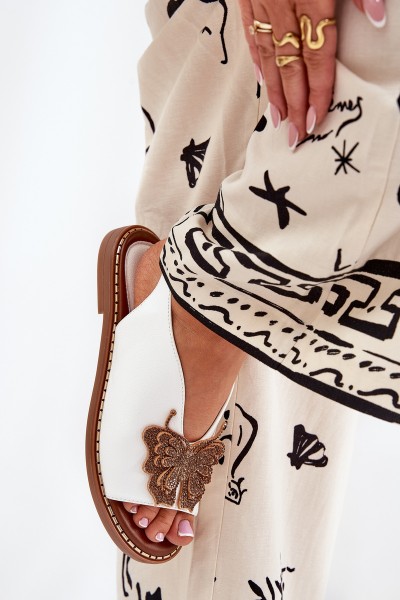 Moteriški sandalai ant plokščio kulno su dekoracija balta Setorina