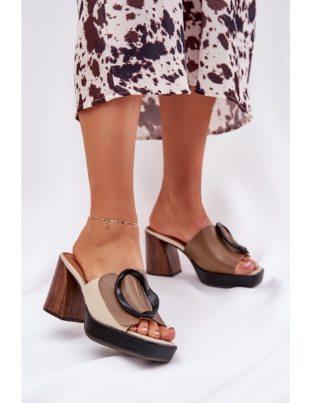 Women's sandals on block heel with buckle dark beige Amuria