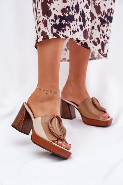 Women's sandals on block heel with buckle Camel Amuria