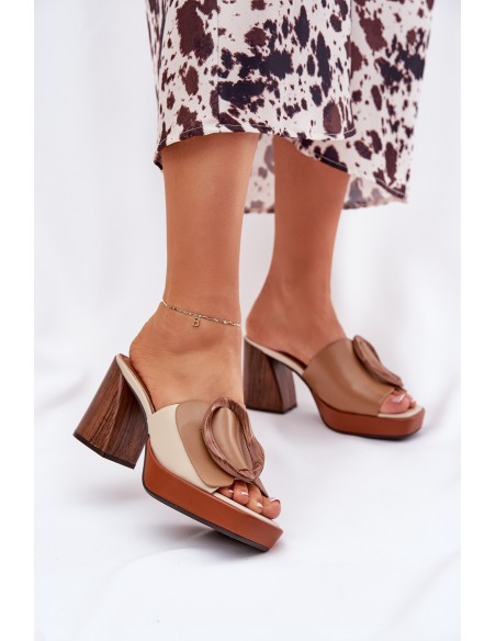 Women's sandals on block heel with buckle Camel Amuria