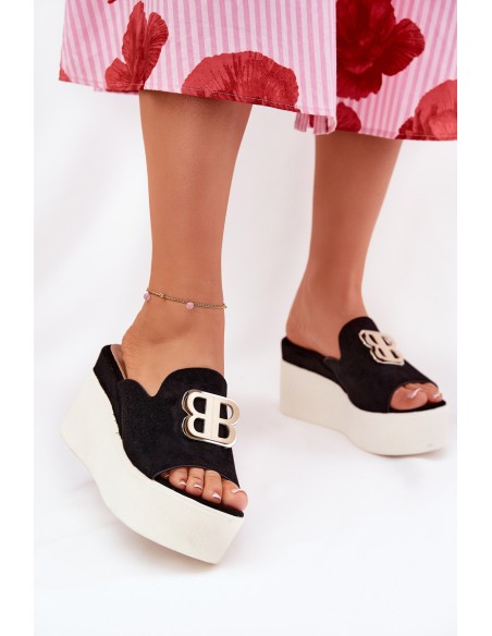 Platforminiai ir pleištiniai sandalai su dekoracija Juoda Tanonea