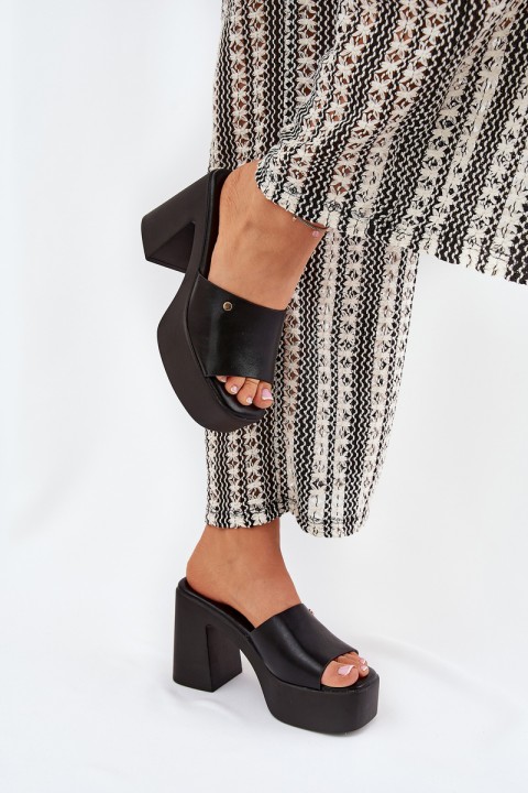 Moteriškos ekologiškos odos sandalai su kulnu ir platforma, juoda Tamirella