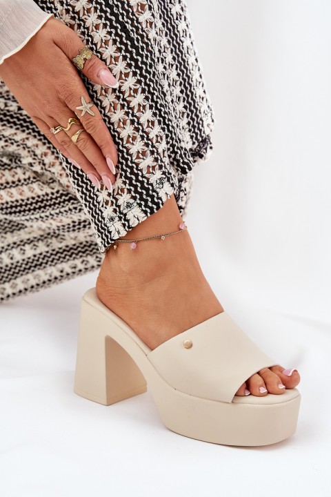 Moteriškos ekologiškos odos basutės su aukštakulniais, šviesiai smėlio spalvos Tamirella