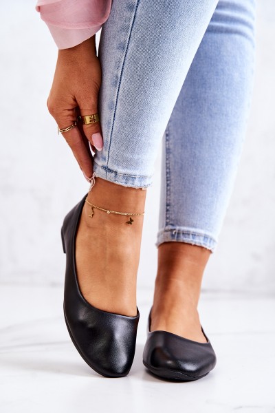 Juodos klasikinės balerinos