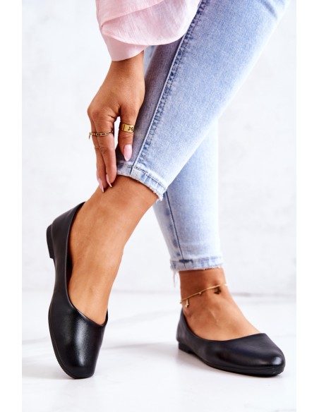 Black Classic Leather Ballerina Stacee