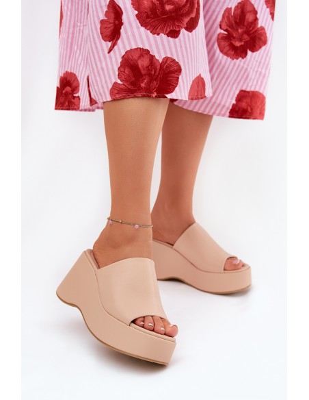 Ekologiškos odos moteriški sandalai ant platformos ir smėlio spalvos „Kisoffi“.