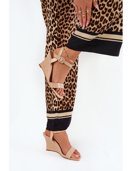 Lacquered Women's Wedge Sandals Nude Vliraya