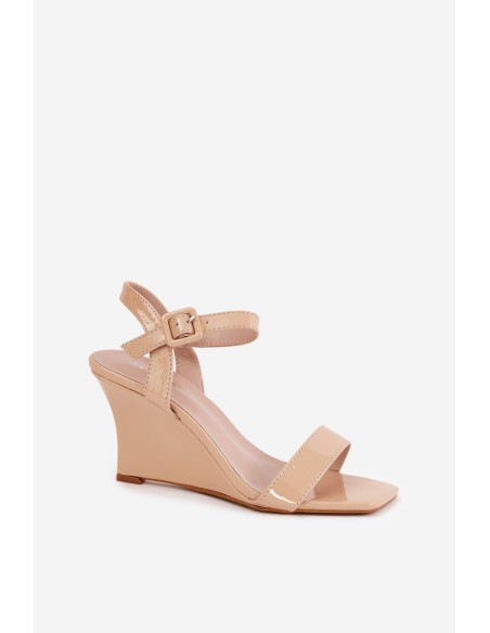 Lakuoti moteriški sandalai su pleištais Nude Vliraya