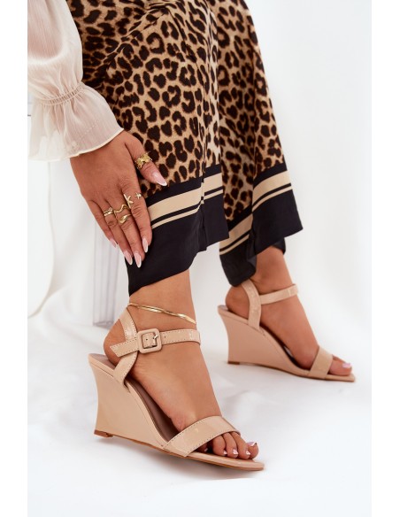 Lacquered Women's Wedge Sandals Nude Vliraya