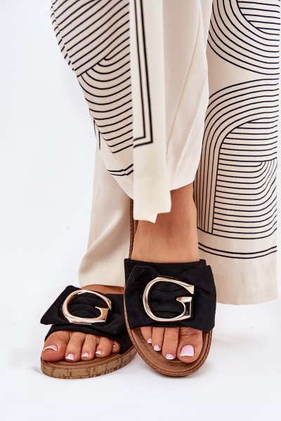 Plokšti moteriški sandalai su dekoratyvine detale