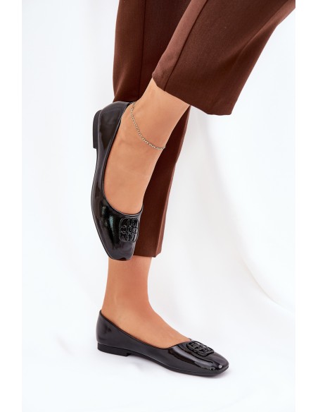Lacquered Elegant Women's Ballet Flats With Decorative Detail Black Vinceza 17377